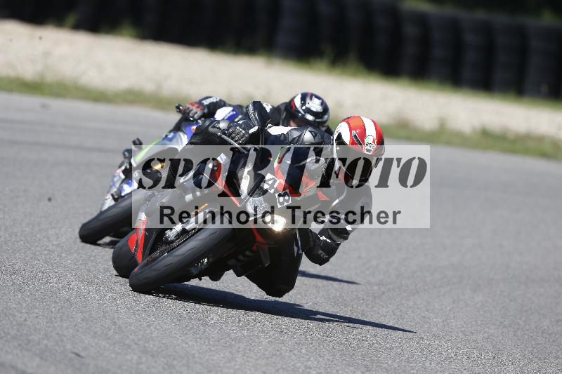 Archiv-2025/48 25.08.2025 Cornu Master School ADR/rot-rouge/48